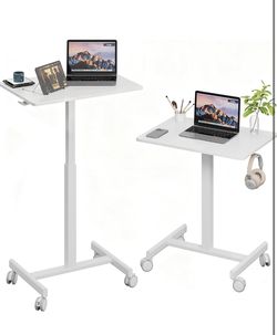 Mobile standing desk