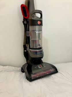 Hoover WindTunnel Rewind Pro Bagless Vacuum - Works Perfectly