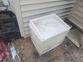 Medium Size Rainproof Outdoor Bin