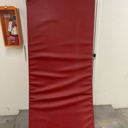 Red Mat