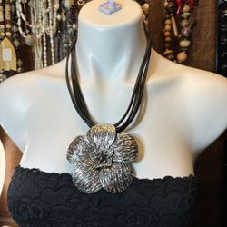 Large Flower Pendant Necklace