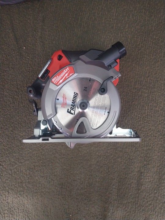 Milwaukee m18 fuel saw 6 1/2