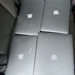 4 Untested 2015 MacBook Airs 