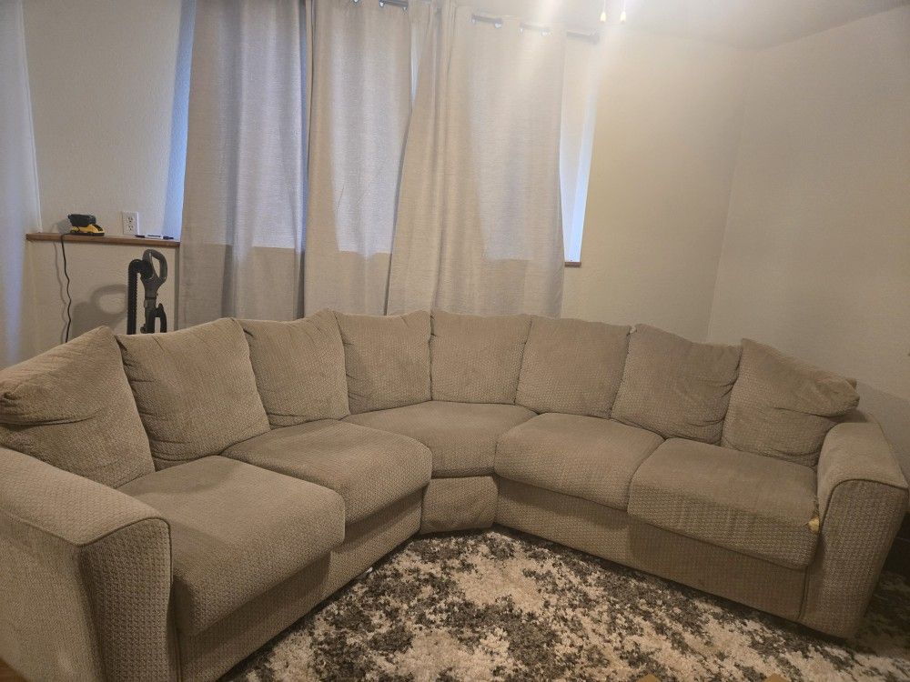 Couch (Sectional)
