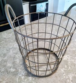 Metal Basket 9 1/2 inches height