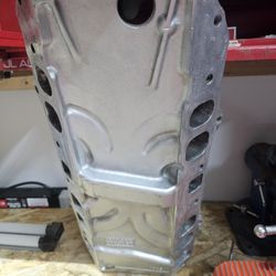 Edelbrock Torker 2 BBC Man and Valve Covers