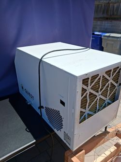 2 Quest dehumidifiers for sale (commercial grow equipment)