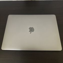 Apple MacBook Air 13.3in 2019 - Intel Core i5 1.6GHz, 8GB RAM, 128GB SSD - Space Gray 