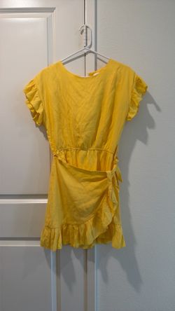 Etophe Studios size medium dress missing a button