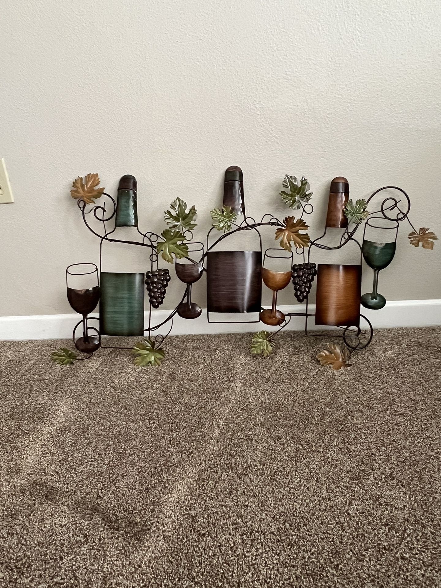 Metal Wall Wine Decor 