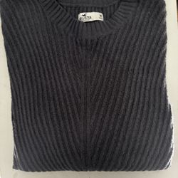 Hollister Knit Sweater