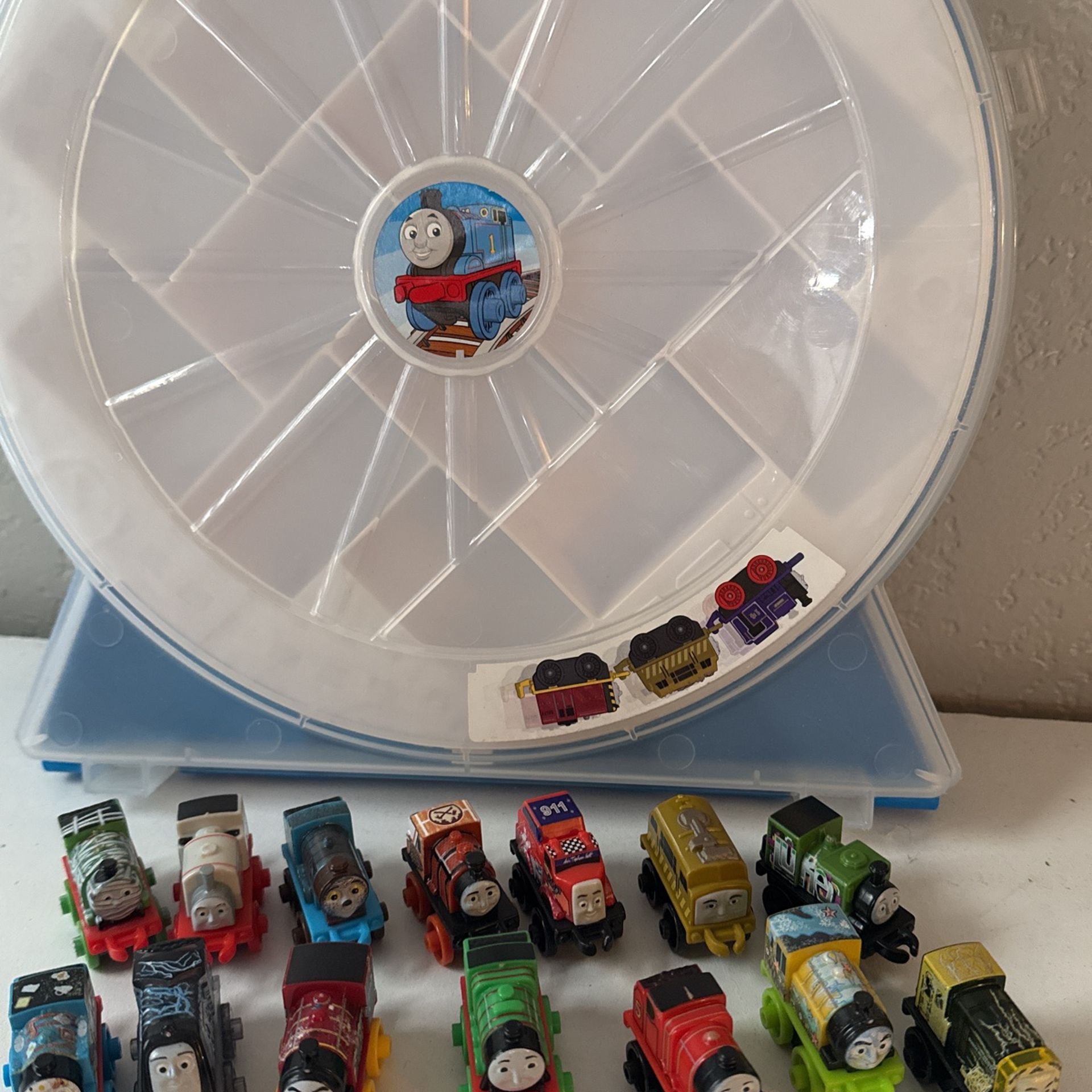 Thomas & Friends MINIS With Carrying Case