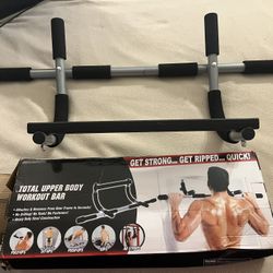 Iron Gym Pull-Up Bar Upper Body Workout New