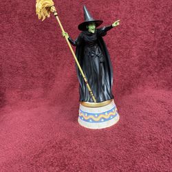 WICKED COLLECTORS STATUE 