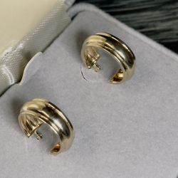 14K Solid Gold 15.7MM Hoop Earrings 1/2 Dome Edge Smooth Finish 1.1g
