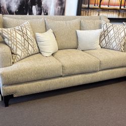 Sofá & Loveseat Fully Customizable 