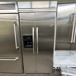 KITCHEN AID BUILT IN REFRIGERATOR 