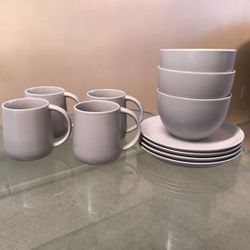 New 11 Pieces Threshold Target Action Stoneware Modern Gray Dish Dishes Set, 4 Salad Breakfast Dessert Plates, 3 soup cereal bowls, 4 Tea Coffee Mugs