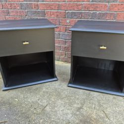 Nightstands / Side Tables