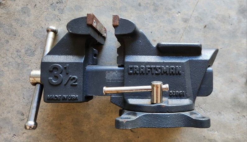 CRAFTSMAN BENCH VISE MODEL 51861