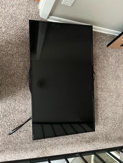 Roku TV 40’’ (READ DESCRIPTION)