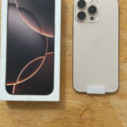 I -Phone 16 Pro Max 