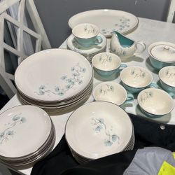 Vintage TST Taylor Smith Taylor MCM Blue Lace Dandelion 8 Piece Serving Set