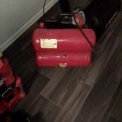 Air Compressor Uū