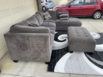 Jeromes norwalk sale sectional