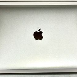 2022 MacBook Pro 13 Inch M2- In Pristine Condition