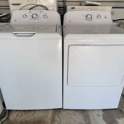 GE Electric Washer And Dryer Set 