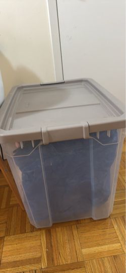 Large Clear Plastic Storage Bin with Lid