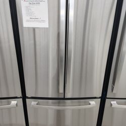 $1150(MSRP$2299) GE French Door Refrigerator With Internal Water Dispenser and LED Lighting