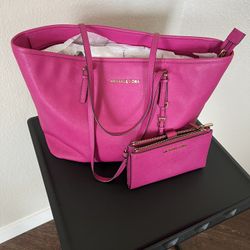 Michael Kors Matching Purse & Wallet