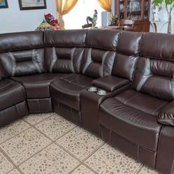 New Power Recliner Sectional Couch ! Free Delivery 🚚  ! Great Financing Options Available ! 