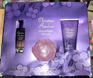 Christina Aguilera Moonlight Bloom perfume Gift Set. Fragrance Set. Bath bomb.. perfume