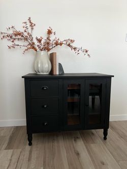 Beautiful entry table - cabinet - credenza