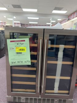 Wine Enthusiast SommSeries 2 Door Beverage Center 