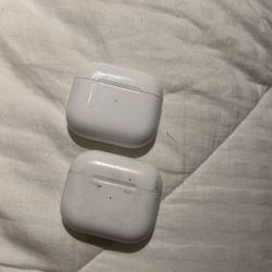AirPod 2nd Generation Charging Case (no Earbuds) 