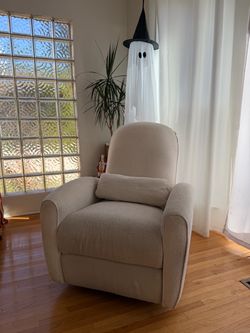Spruce & Spring Freya Power Swivel Glider Recliner Nursery Chair - Cream-Power