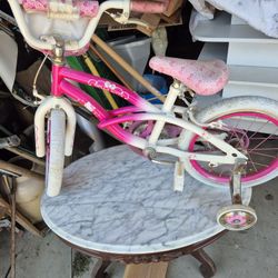 Hello Kitty Kids Bike