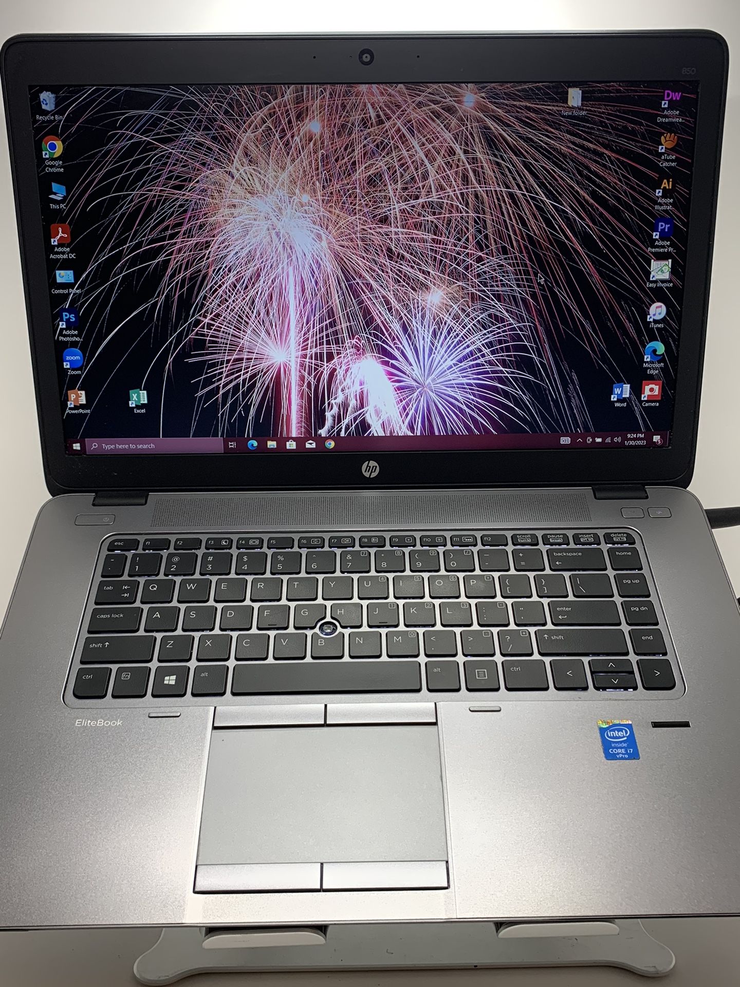 i7. .HP ELITEBOOK 850-G2…BACKLIGHT KEYBOARD 5- GENERATION ….120 GB …SSD ( Capacity ) 12.0 RAM . READY FOR CLASSES From HOME