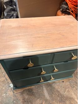 Dresser