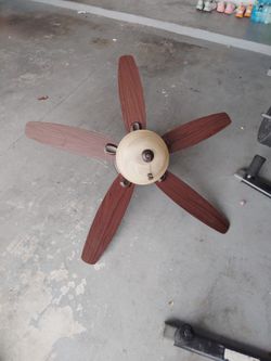 52 Inch Ceiling Fan Hunter Good Condition Ready To Install