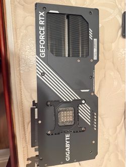 Gigabyte 5090