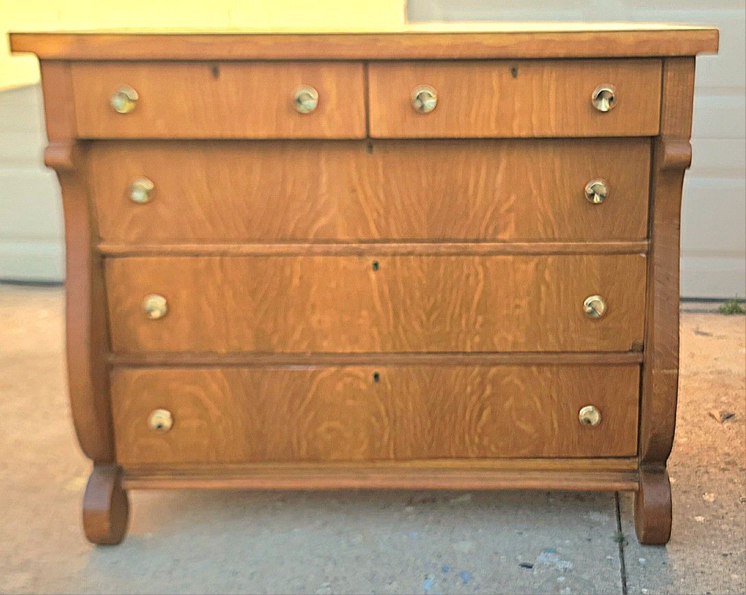 Vintage Oak Dresser. Can Deliver