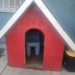 Dog House. Casa de perro