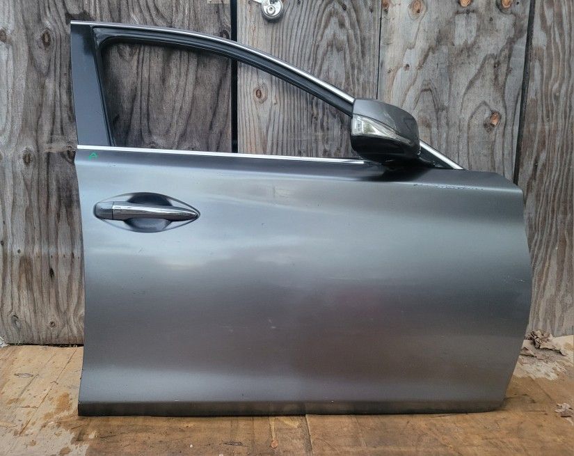 2014 2015 2016 2017 2018 2019 2020 Infiniti Q50 Right Front Door Complete OEM