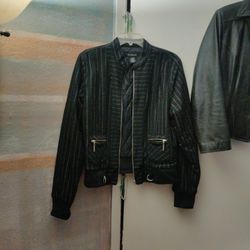 Quality Clothes  Size Large