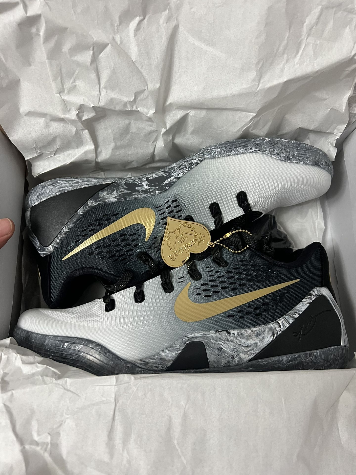 Kobe 9 Mambacita Size 11